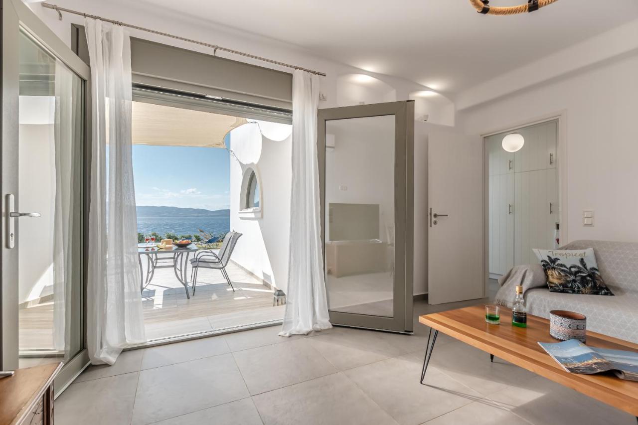 Dionysus House And Ariadne Apartment Stelida  Eksteriør billede